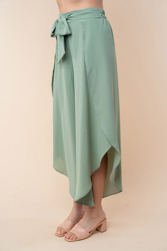 Waves High Waisted Woven Pants in Sage