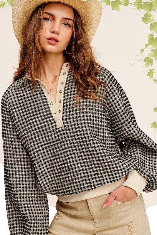 Oversized Two-Tone Textured L/S Top