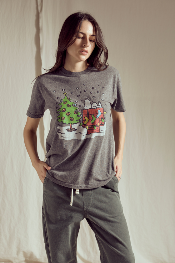 Peanuts Charlie Brown's Christmas Tee