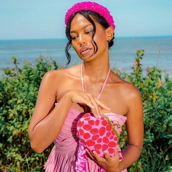 Arnoldi Daisy Hand-beaded Clutch In Pink & Red