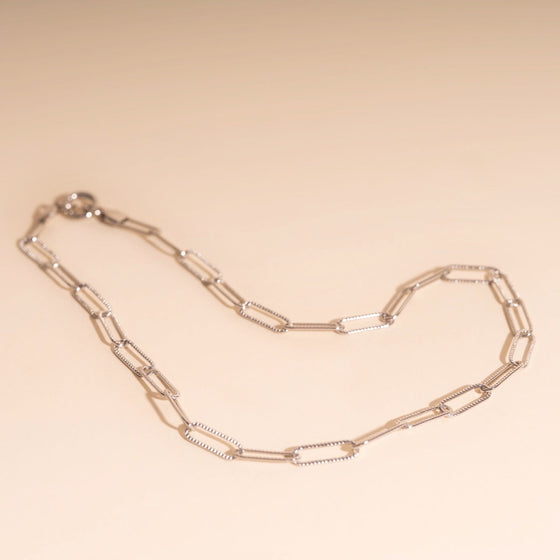 Textured Paperclip Necklace