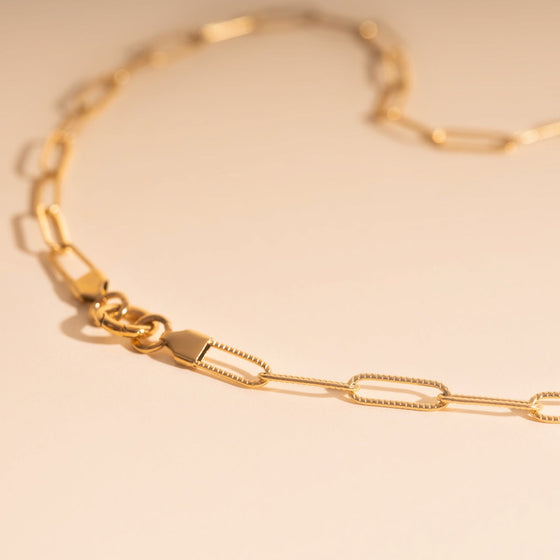 Textured Paperclip Necklace