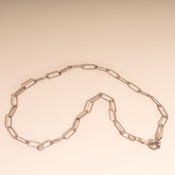 Textured Paperclip Necklace