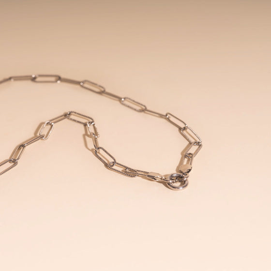 Textured Paperclip Necklace